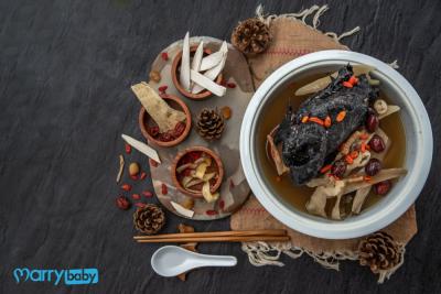 6 cách làm gà ác tiềm thuốc bắc cho bà bầu và mẹ cho con bú