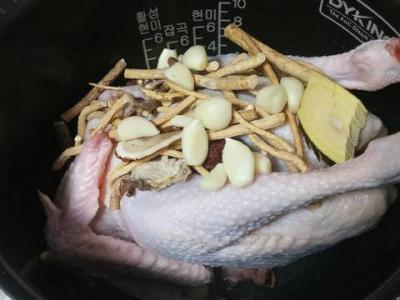 Gà tần sâm thơm ngon bổ dưỡng